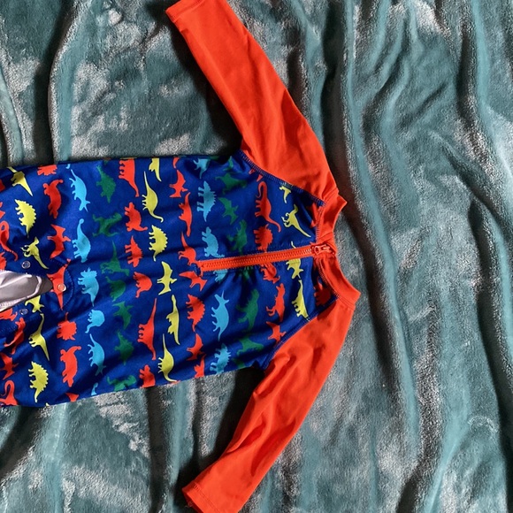 SPF swimming suit 3-6 - Picture 3 of 4